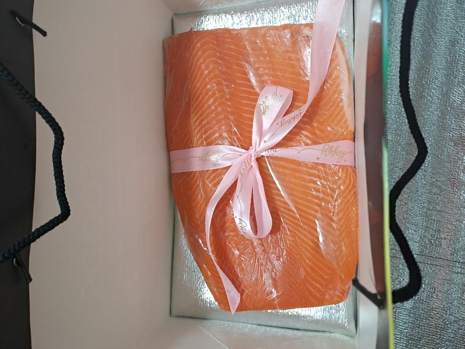 Cá Hồi Fillet - Chille đông lạnh-duoc-ban-tai-HL Foods Hải Phòng