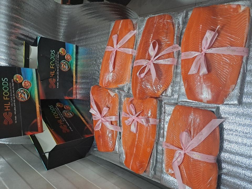Cá Hồi Fillet - Chille đông lạnh-duoc-ban-tai-HL Foods Hải Phòng