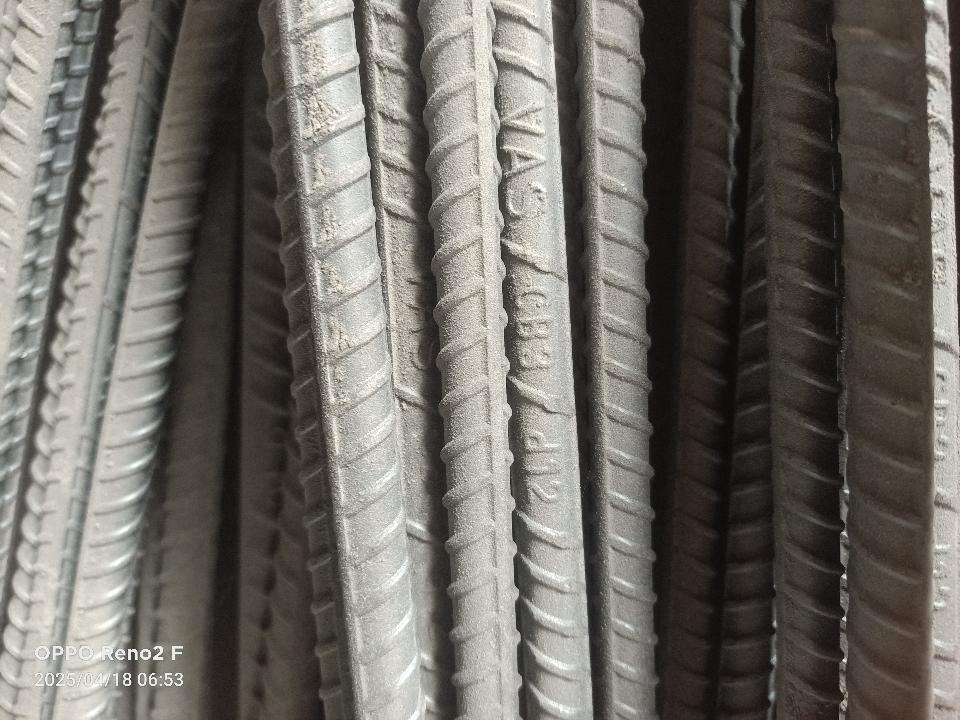 Sắt phi 12 vas-duoc-ban-tai-VLXD TÁM SƠN