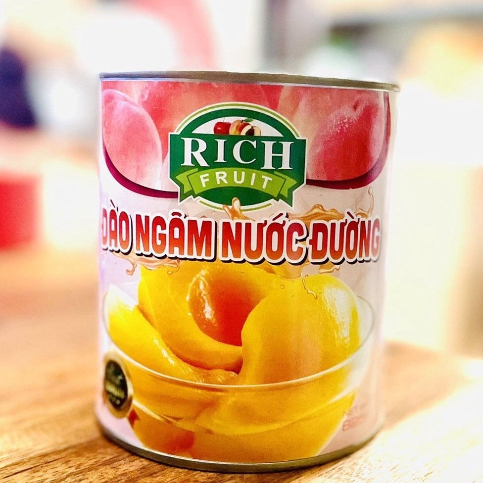 ĐÀO NGÂM NƯỚC ĐƯỜNG RICH 825GR/LON-duoc-ban-tai-CÔNG TY TNHH PHÚC HIỀN