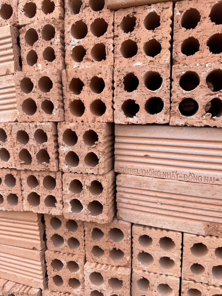 Ống tuynel Đồng Nai (lỗ tròn)-duoc-ban-tai-VLXD THÀNH DANH