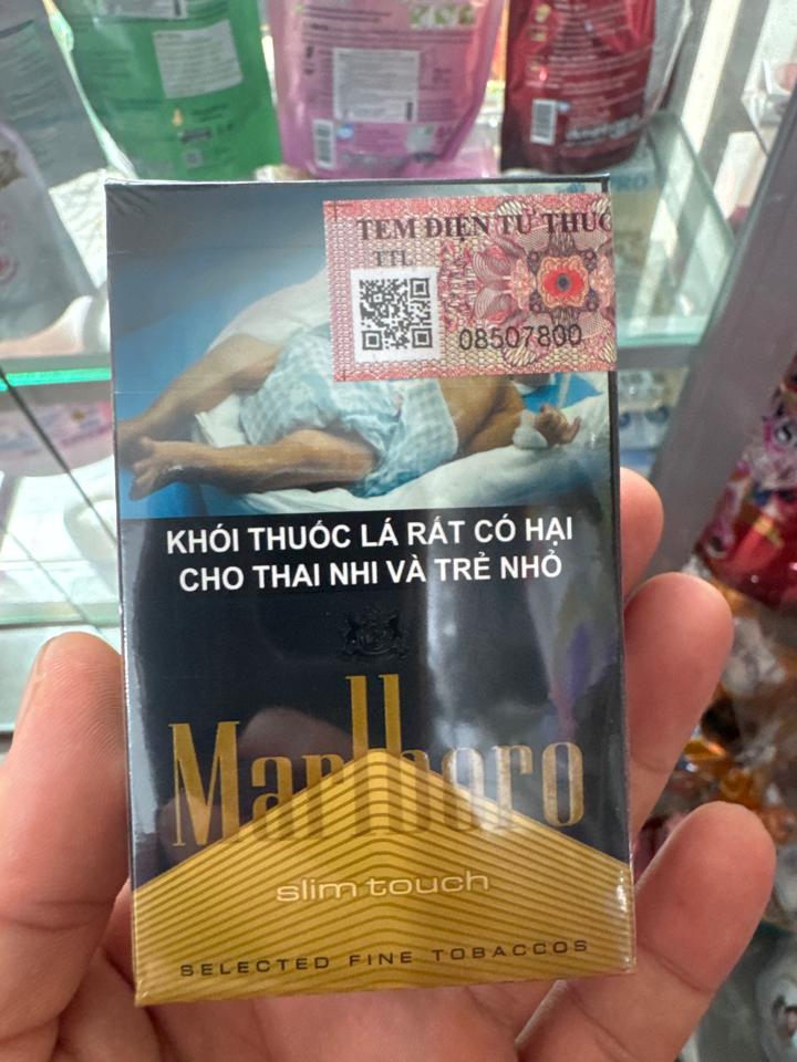 Thuốc lá marlboro-duoc-ban-tai-Tạp Hoá Thái Lan