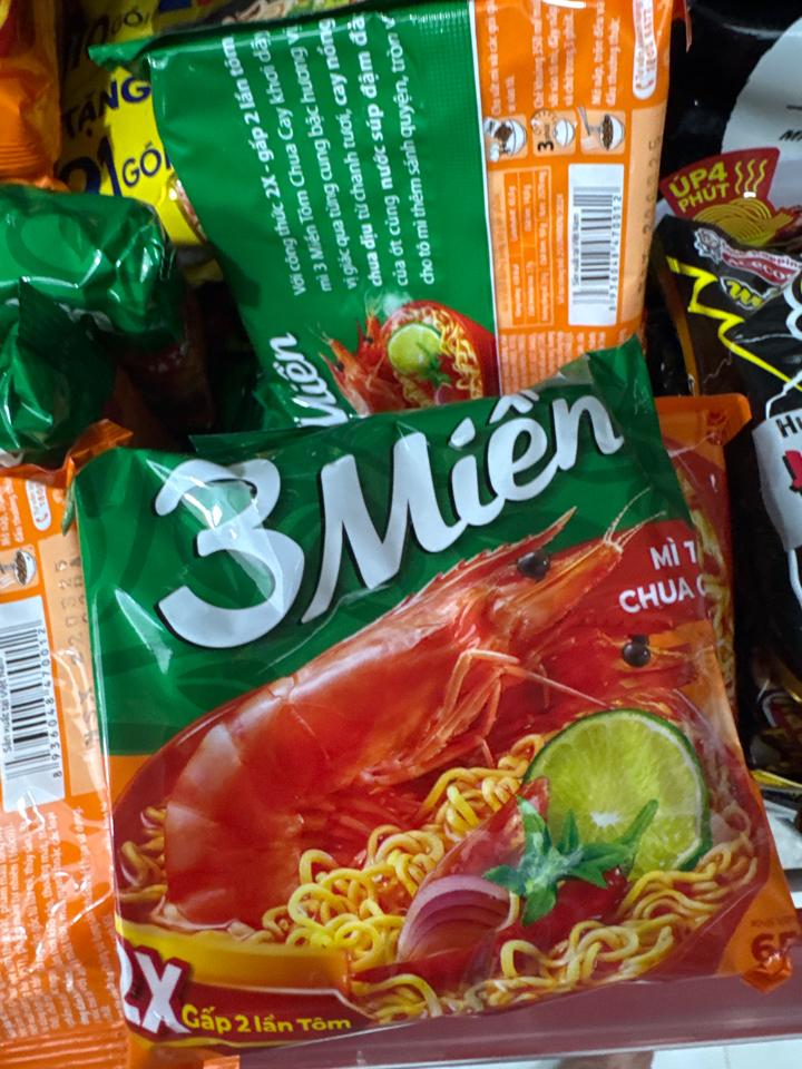 Mì 3 miền chua cay -duoc-ban-tai-Tạp Hoá Thái Lan