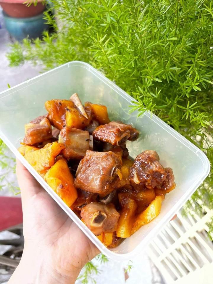 Sườn non kho thơm (450gr)-duoc-ban-tai-MeMonMi Food