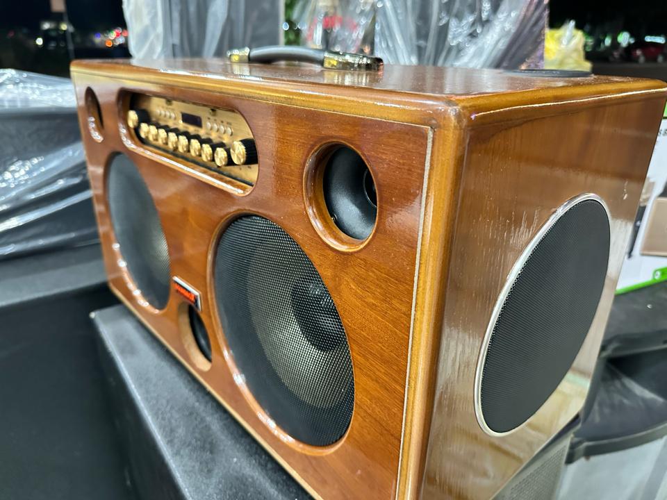 Soundbox 8018G-duoc-ban-tai-Điện Máy Phú Tân
