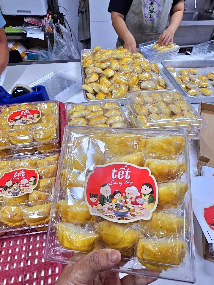 Bánh dứa ngàn lớp-duoc-ban-tai-C3.KITCHEN ( oder lẻ)