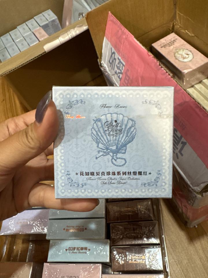 Má sò 03-duoc-ban-tai-Buôn làng Hoa Biết