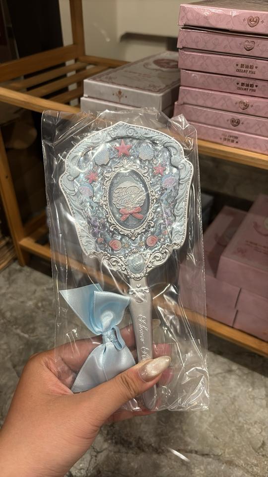 Gương Sò xanh-duoc-ban-tai-Buôn làng Hoa Biết