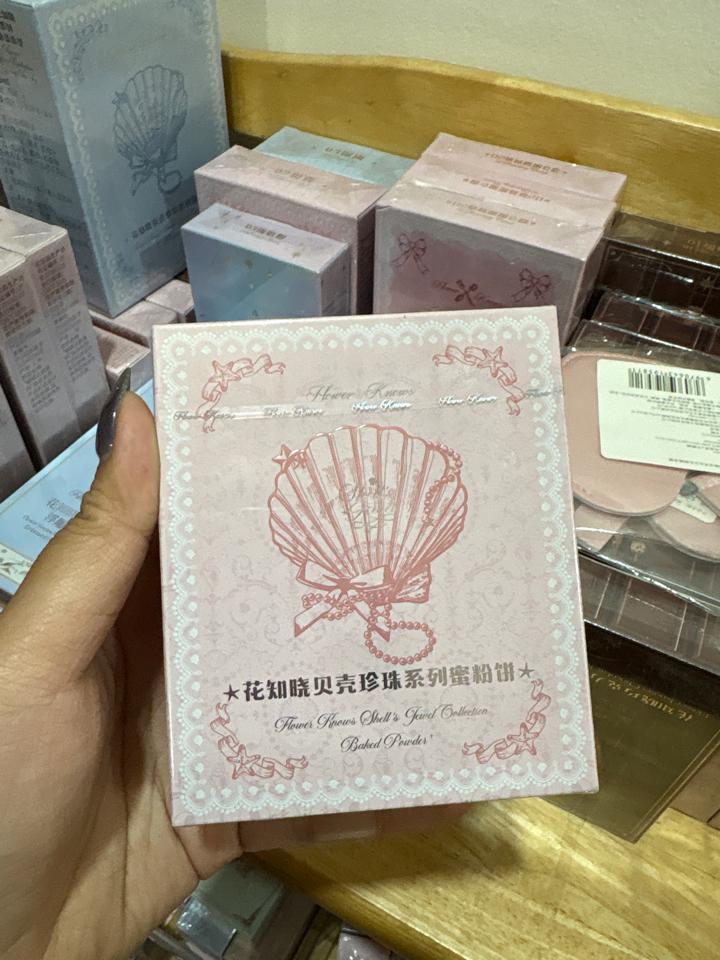 Phủ sò hồng-duoc-ban-tai-Buôn làng Hoa Biết
