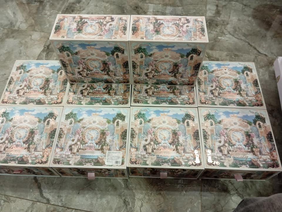 Box thỏ-duoc-ban-tai-Buôn làng Hoa Biết