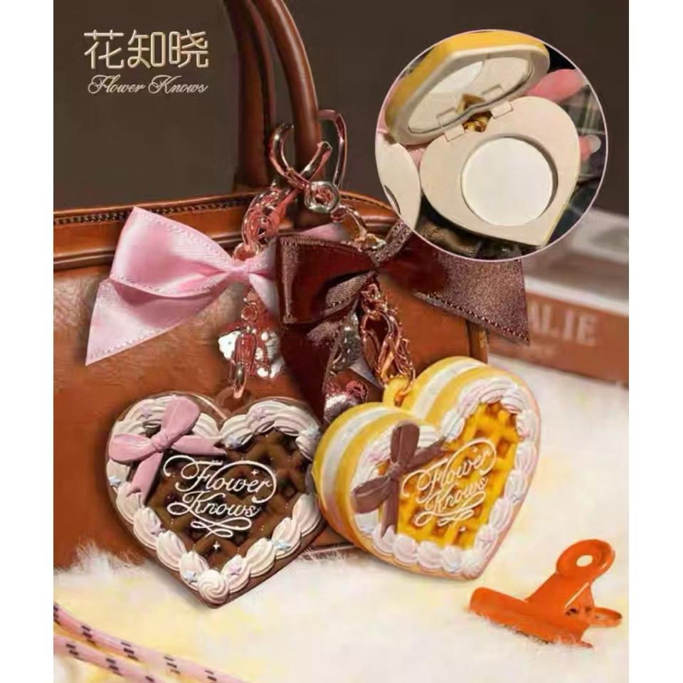 Móc khoá Gấu nâu-duoc-ban-tai-Buôn làng Hoa Biết