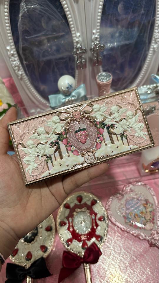 Mắt Cupid 02-duoc-ban-tai-Buôn làng Hoa Biết