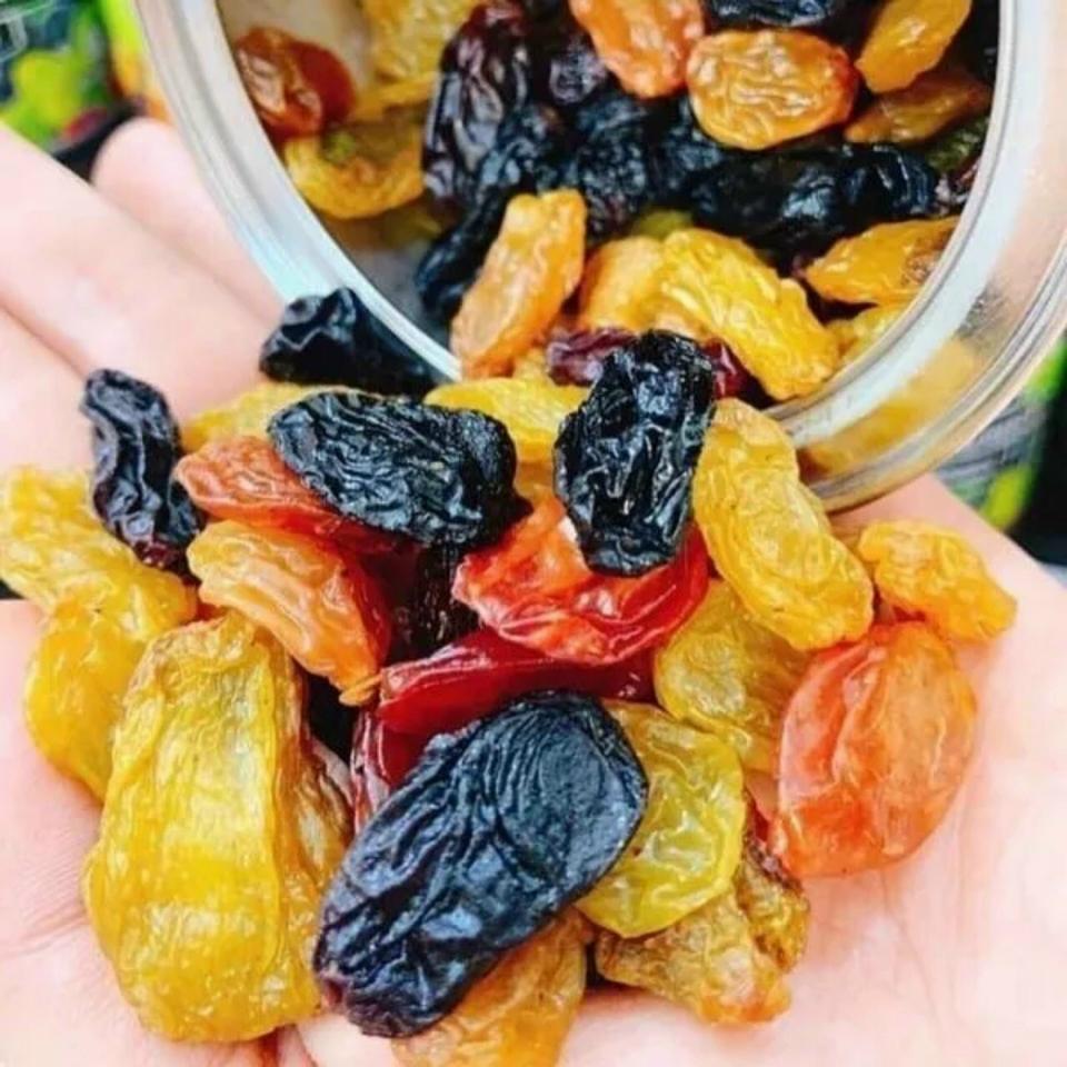 Nho khô Mỹ Raisins-duoc-ban-tai-Hoàng Huyền