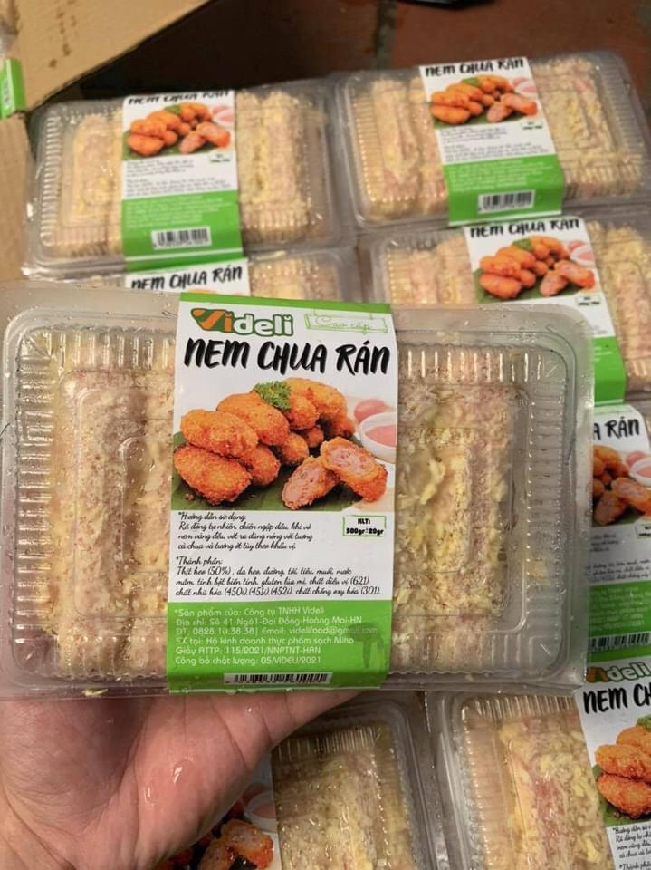 Nem chua rán-duoc-ban-tai-Hoàng Huyền