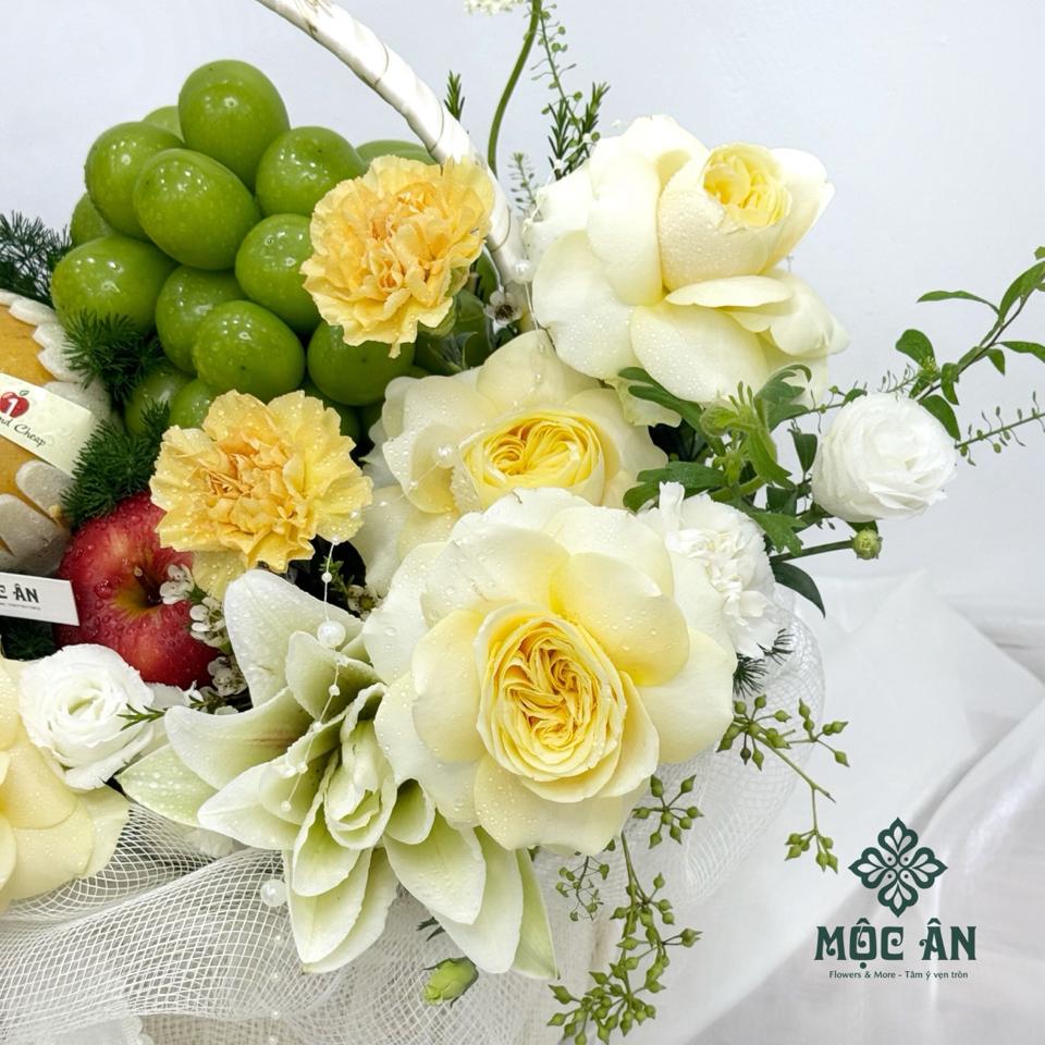 Giỏ Hoa Quả Vàng Trắng Size Bé-duoc-ban-tai-HOA LỄ MỘC ÂN