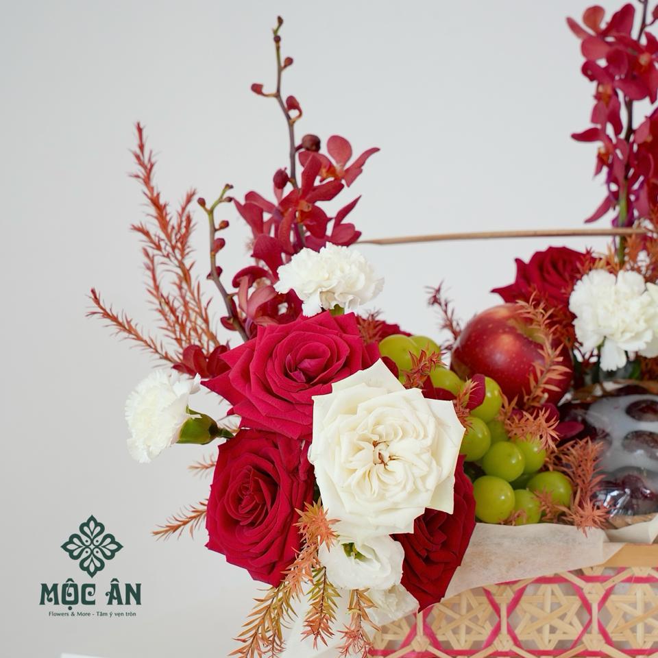 Giỏ Hoa Quả Tông Đỏ Nho Táo Cherry-duoc-ban-tai-HOA LỄ MỘC ÂN