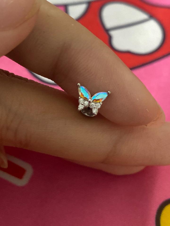Khuyên bướm to màu hologram-duoc-ban-tai-BO Xỏ Khuyên