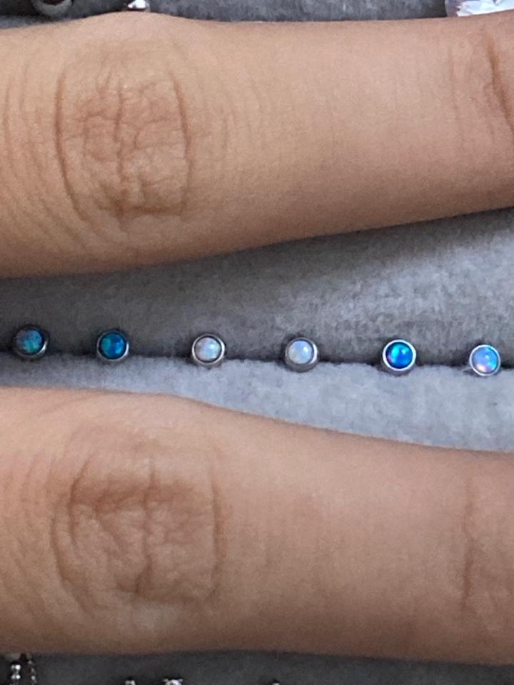 Khuyên đá opal đuôi dẹt 3mm-duoc-ban-tai-BO Xỏ Khuyên