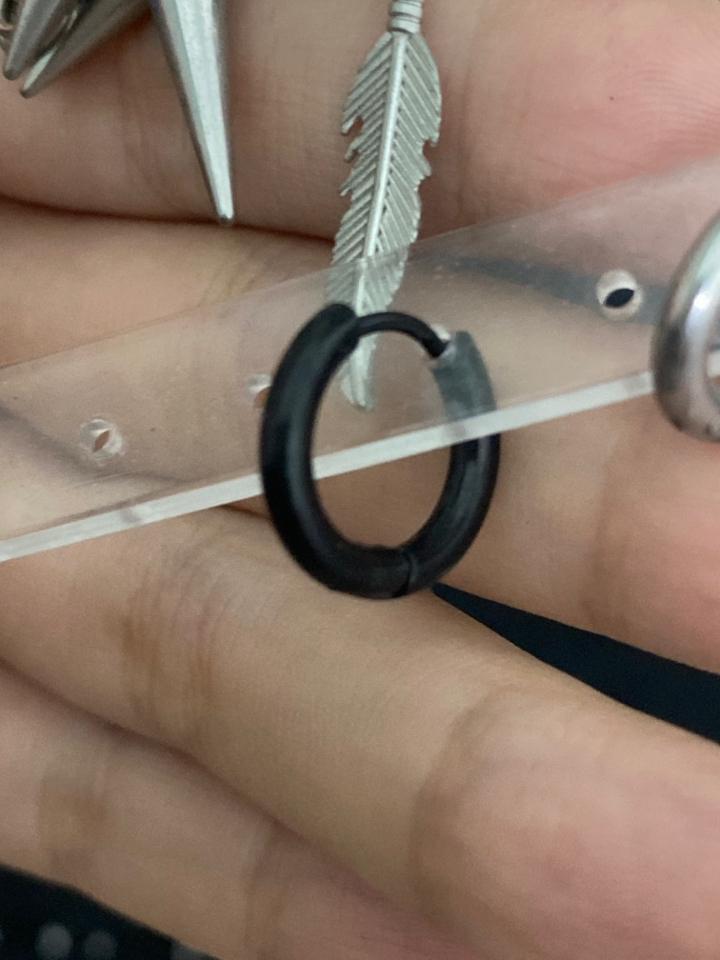Khuyên vòng màu đen size 10mm-duoc-ban-tai-BO Xỏ Khuyên