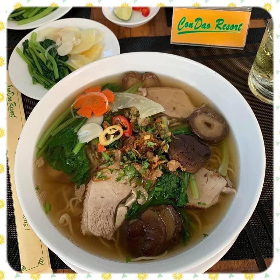 Mì vịt tiềm (nhỏ)-duoc-ban-tai-Restaurant Con Dao Resort