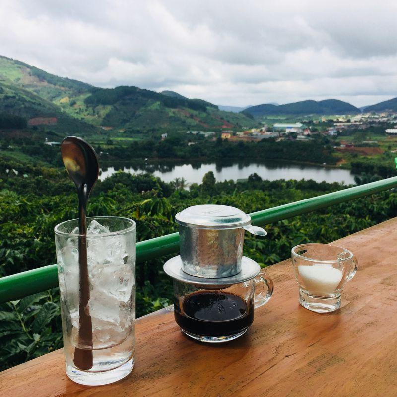 Cà phê đen (nóng/ đá)-duoc-ban-tai-Restaurant Con Dao Resort