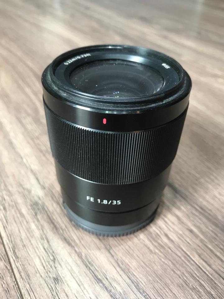 Lens Sony FE35 1.8-duoc-ban-tai-SuZu Sevice