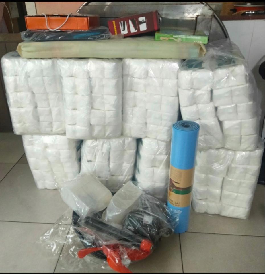 Giấy cây trắng 100 cuộn-duoc-ban-tai-Cty TNHH TM TP HOÀNG HẢI.MST: 0315783523. Mail: thucphamhoanghai1976kk@gmail.com