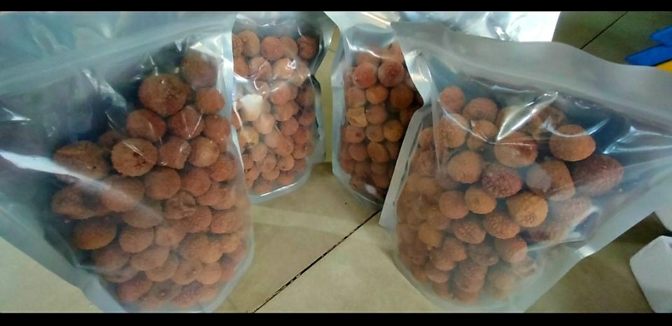 Vải khô-duoc-ban-tai-Cty TNHH TM TP HOÀNG HẢI.MST: 0315783523. Mail: thucphamhoanghai1976kk@gmail.com