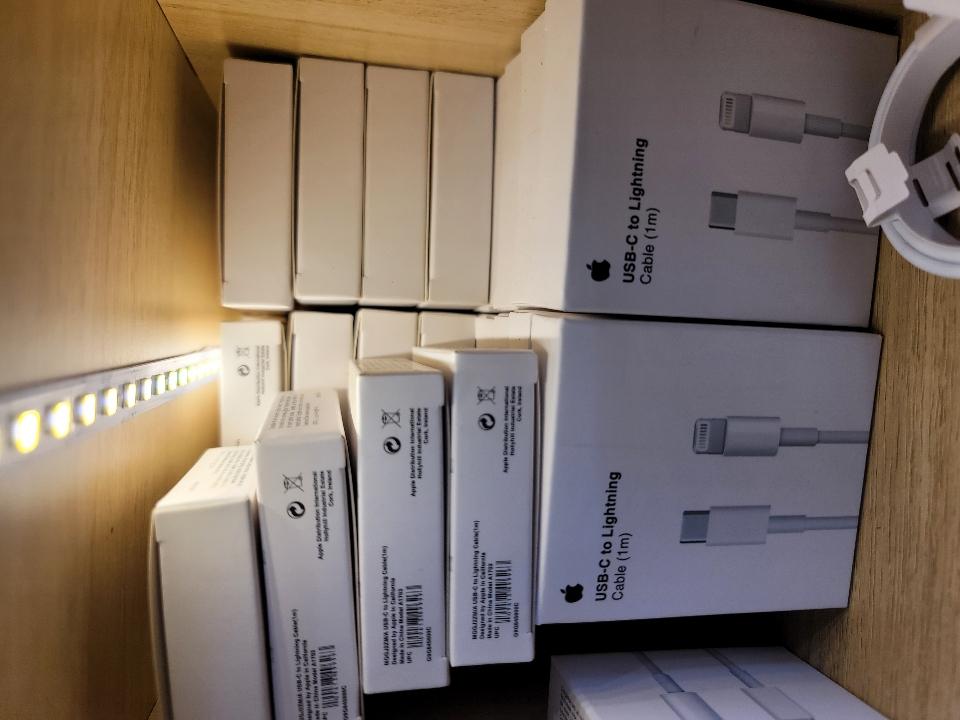 Cáp Iphone lines -duoc-ban-tai-Thanh Tùng Mobile Đà Lạt