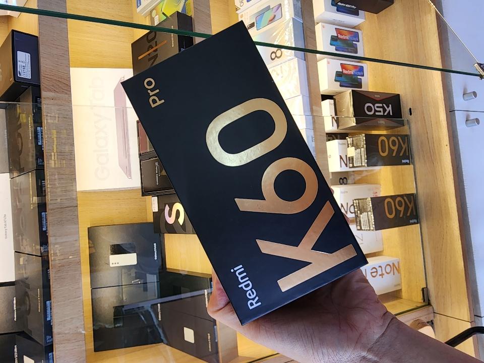 Redmi K60 Pro Ram 8/128-duoc-ban-tai-Thanh Tùng Mobile Đà Lạt