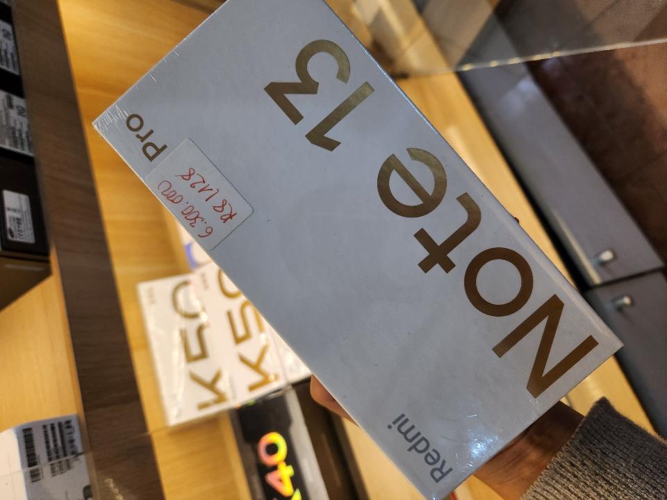 Redmi note 13 pro Ram 8/128 new-duoc-ban-tai-Thanh Tùng Mobile Đà Lạt