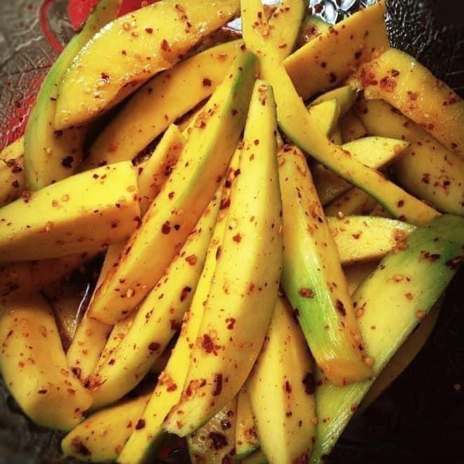 Xoài dầm bò khô-duoc-ban-tai-Tâm Quang Trần