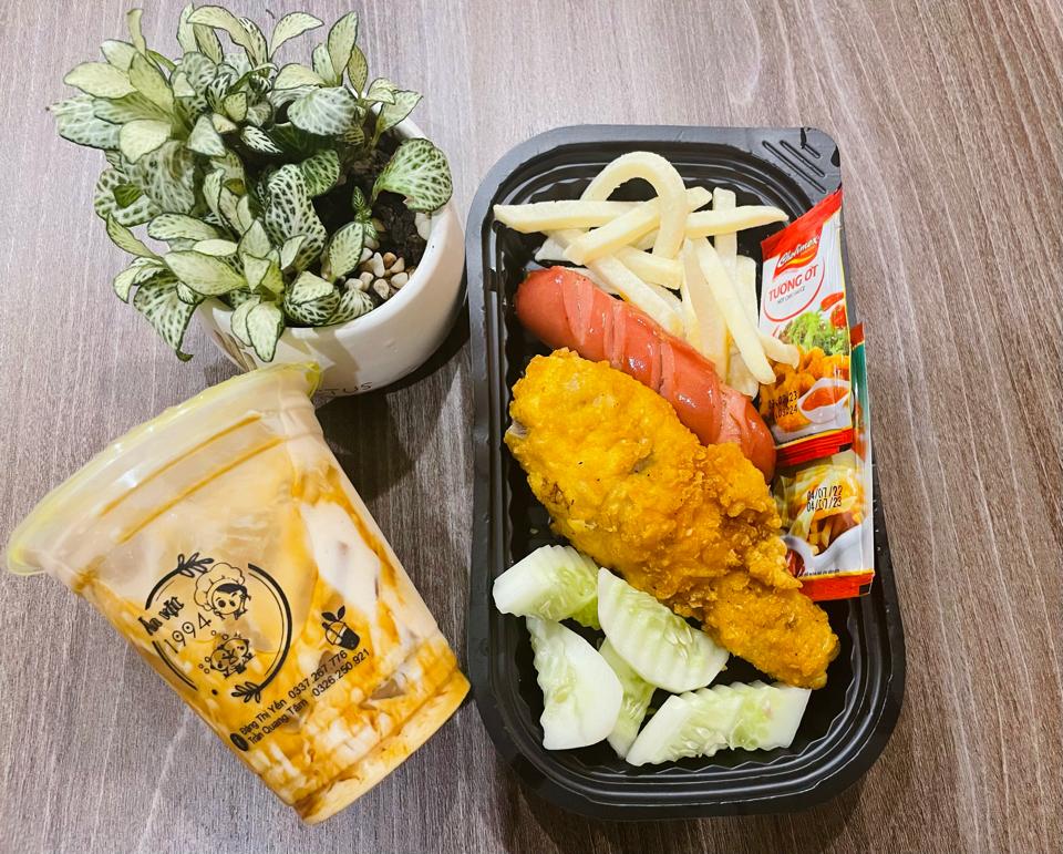 Combo đùi gà+ trà sữa+xx+ khoai tây-duoc-ban-tai-Tâm Quang Trần