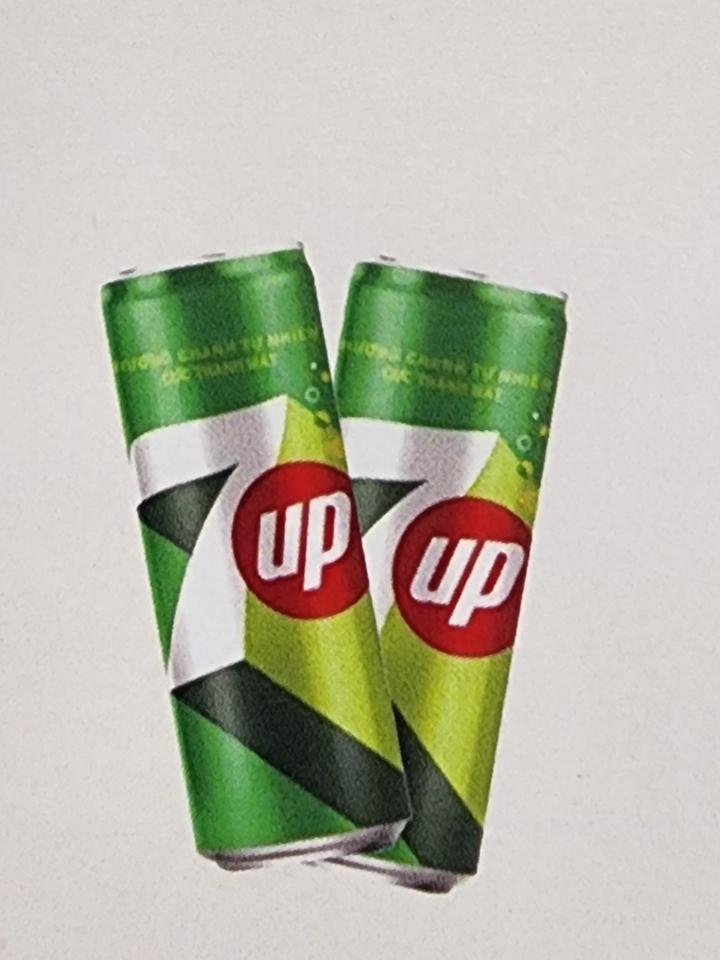 7up-duoc-ban-tai-Thiên Nhi