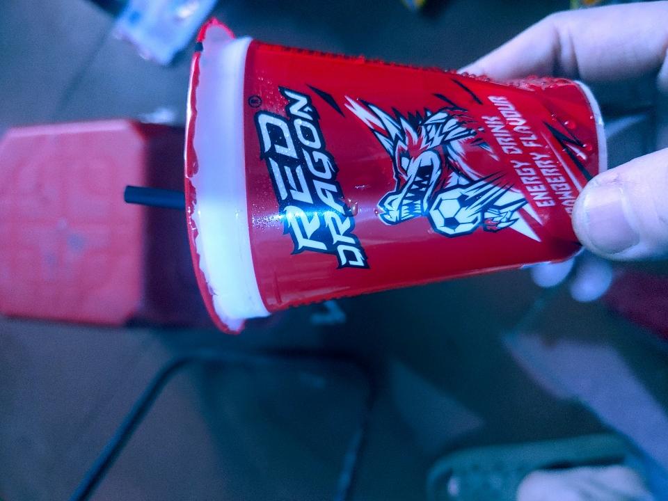 Rồng đỏ-duoc-ban-tai-Nguyễn dung