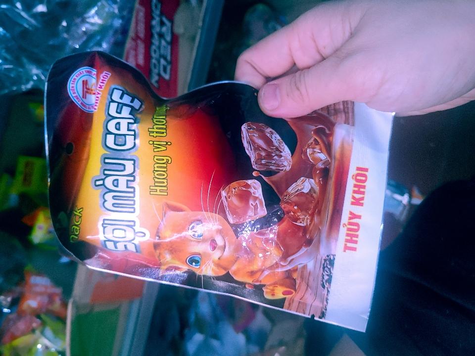 Snack sợi cafe-duoc-ban-tai-Nguyễn dung