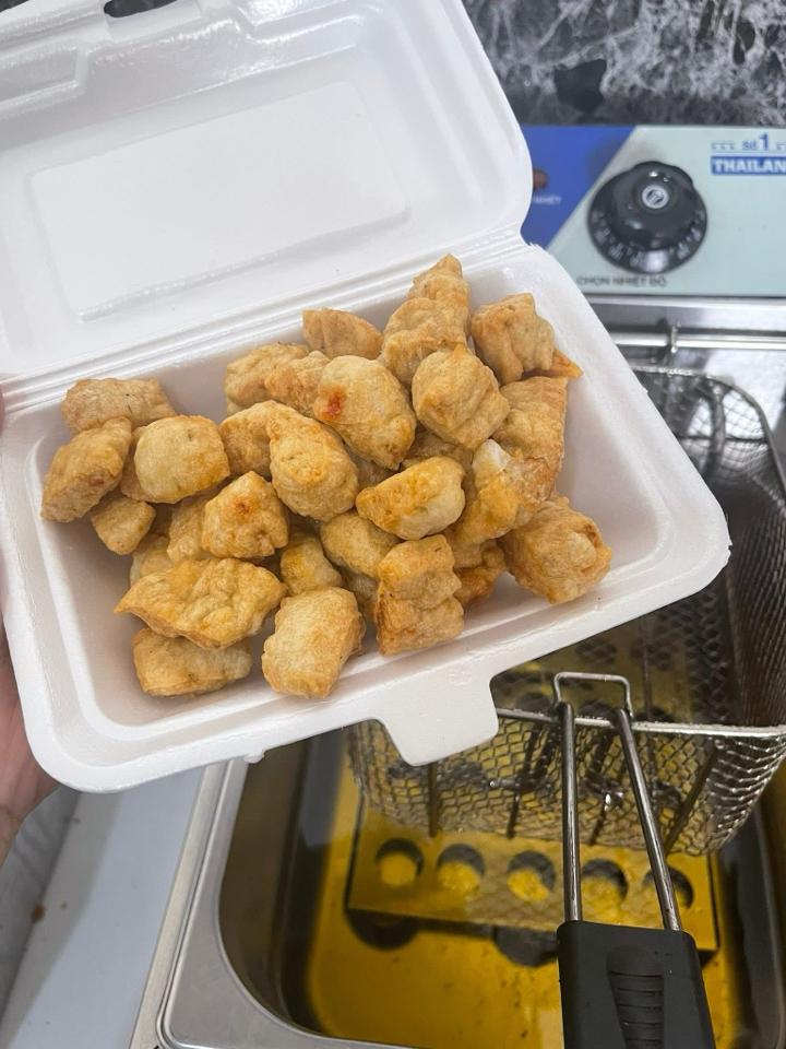 Bột chiên -duoc-ban-tai-Ngân Lê