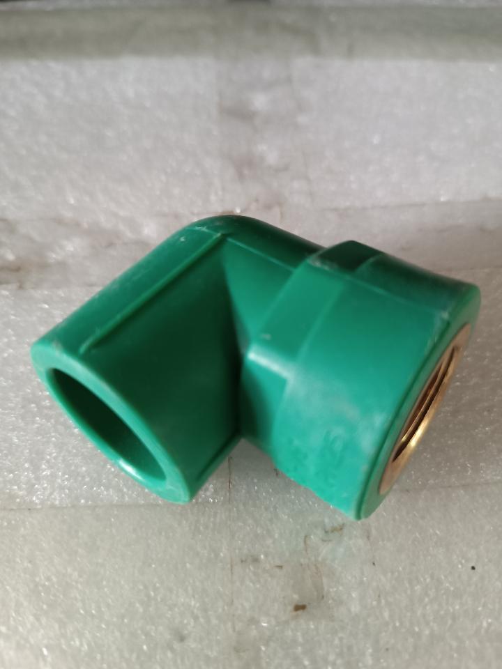 Cútrt25*1/2 dismy-duoc-ban-tai-Điện Nước Ngọc Bình