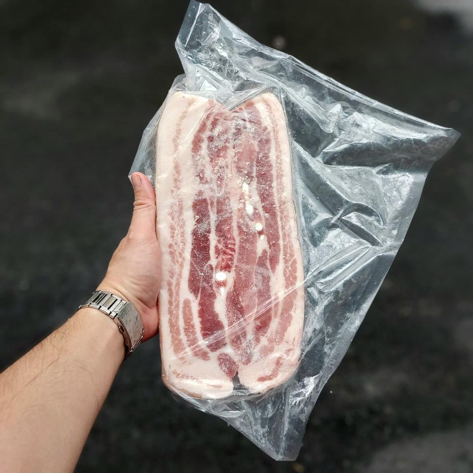 Ba rọi heo Nga rút xương-duoc-ban-tai-LONG BẢO AN FOOD CO.,LTD