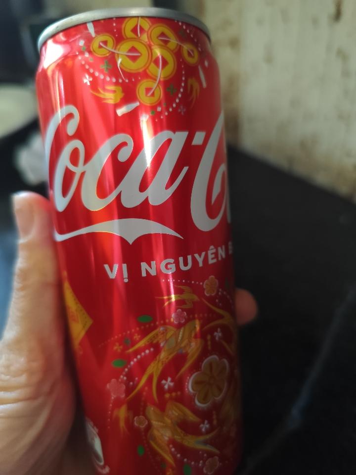 Coca-duoc-ban-tai-Cà phê Điểm Hẹn