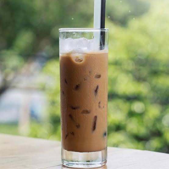  Cà phê sữa-duoc-ban-tai-Cà phê Điểm Hẹn