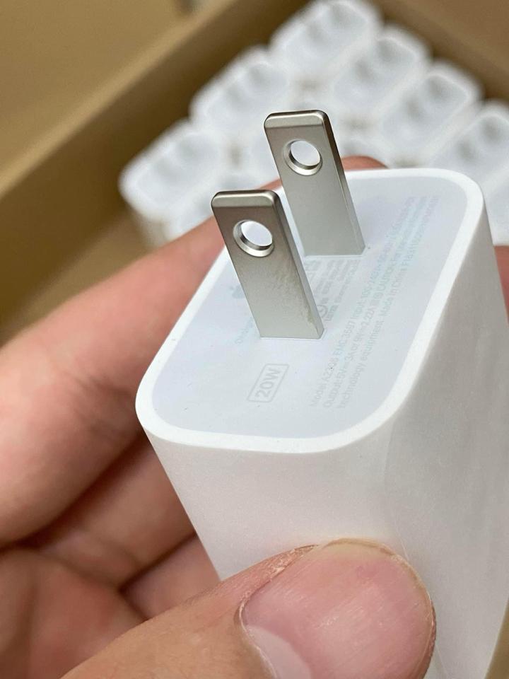 Cốc 20W - logo xanh-duoc-ban-tai-Cửa hàng điện thoại PHÚC BẢO 3