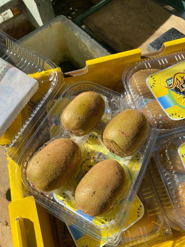 Kiwi vàng Đài Loan-duoc-ban-tai-4SFoodshop - Thực Phẩm Cao Cấp
