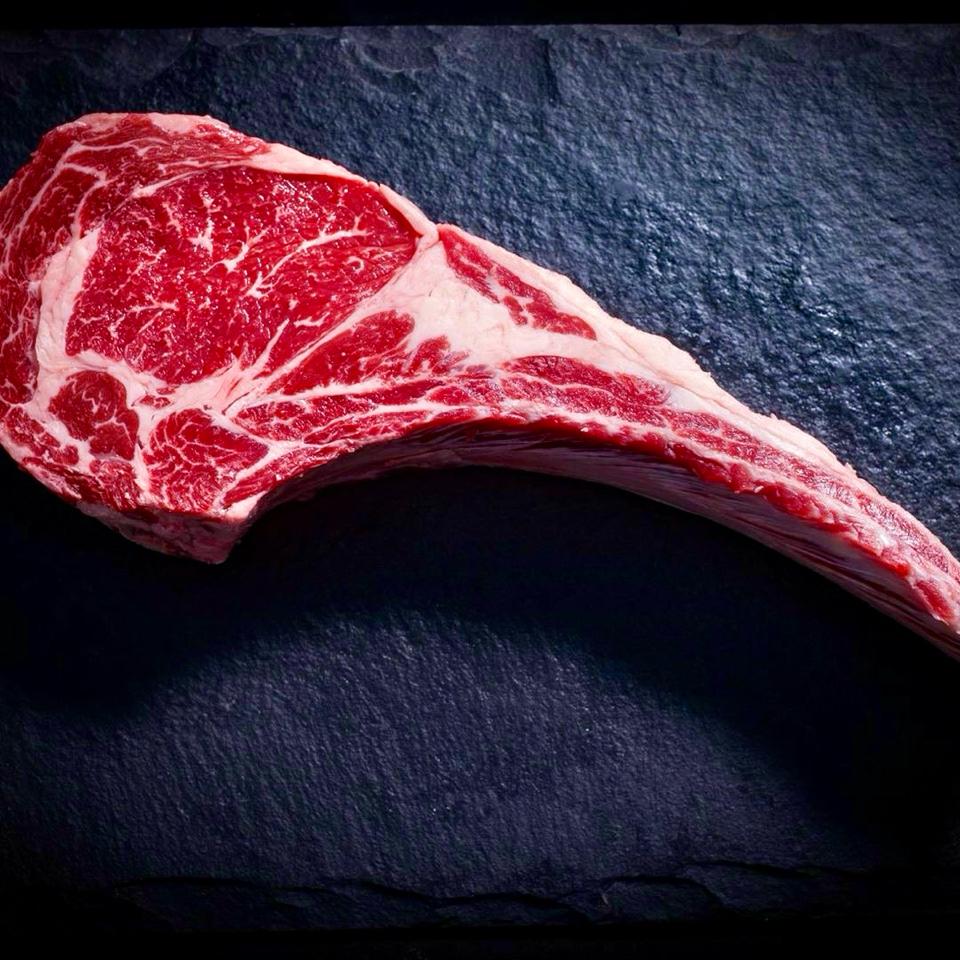 Tomahawk Bò Wagyu Mỹ-duoc-ban-tai-4SFoodshop - Thực Phẩm Cao Cấp