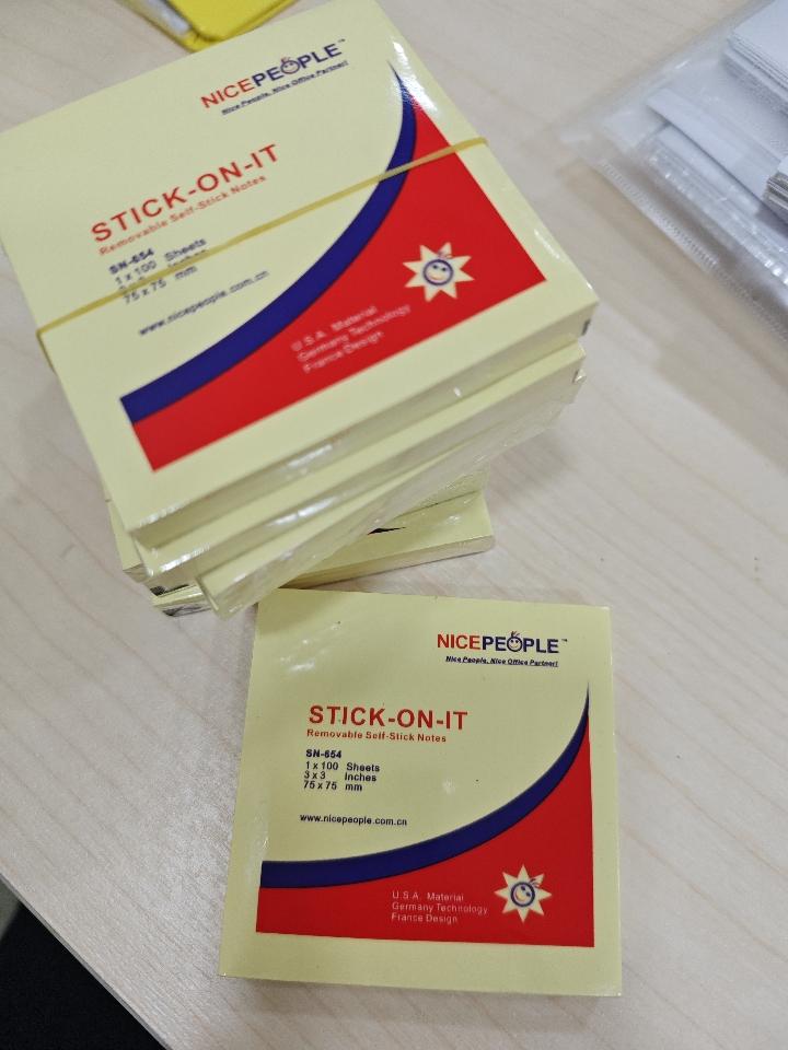 Note Vuông Vàng-duoc-ban-tai-TẠP HOÁ 805