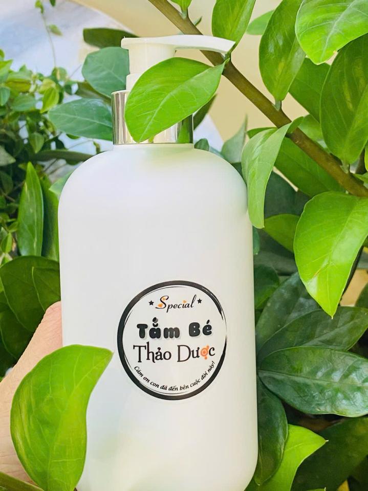 Tắm bé - Thảo dược thuần chay Special (chai 500ml)-duoc-ban-tai-Siêu thị Special