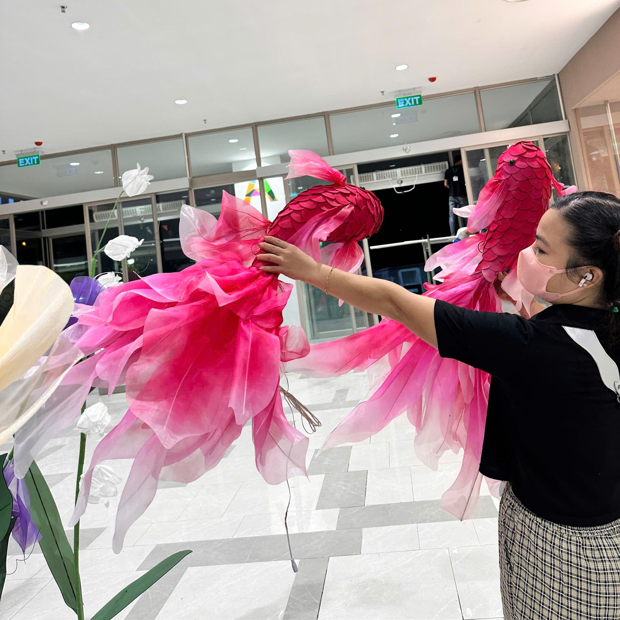 MÔ HÌNH CÁ CHÉP ĐẠO CỤ-duoc-ban-tai-TRẦN LÊ SHOW