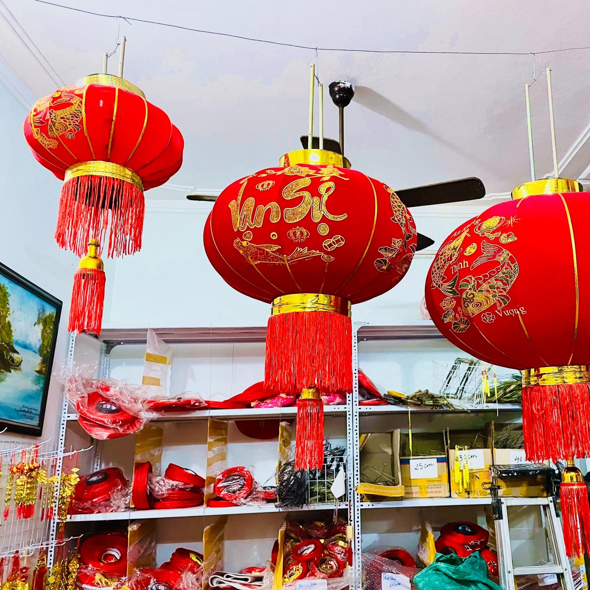 LỒNG ĐÈN VẢI NHUNG (30cm)-duoc-ban-tai-TRẦN LÊ SHOW