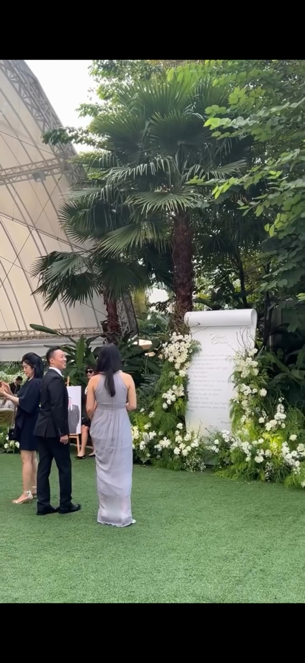 STANDEE CONG HÌNH CUỘN GIẤY-duoc-ban-tai-TRẦN LÊ SHOW