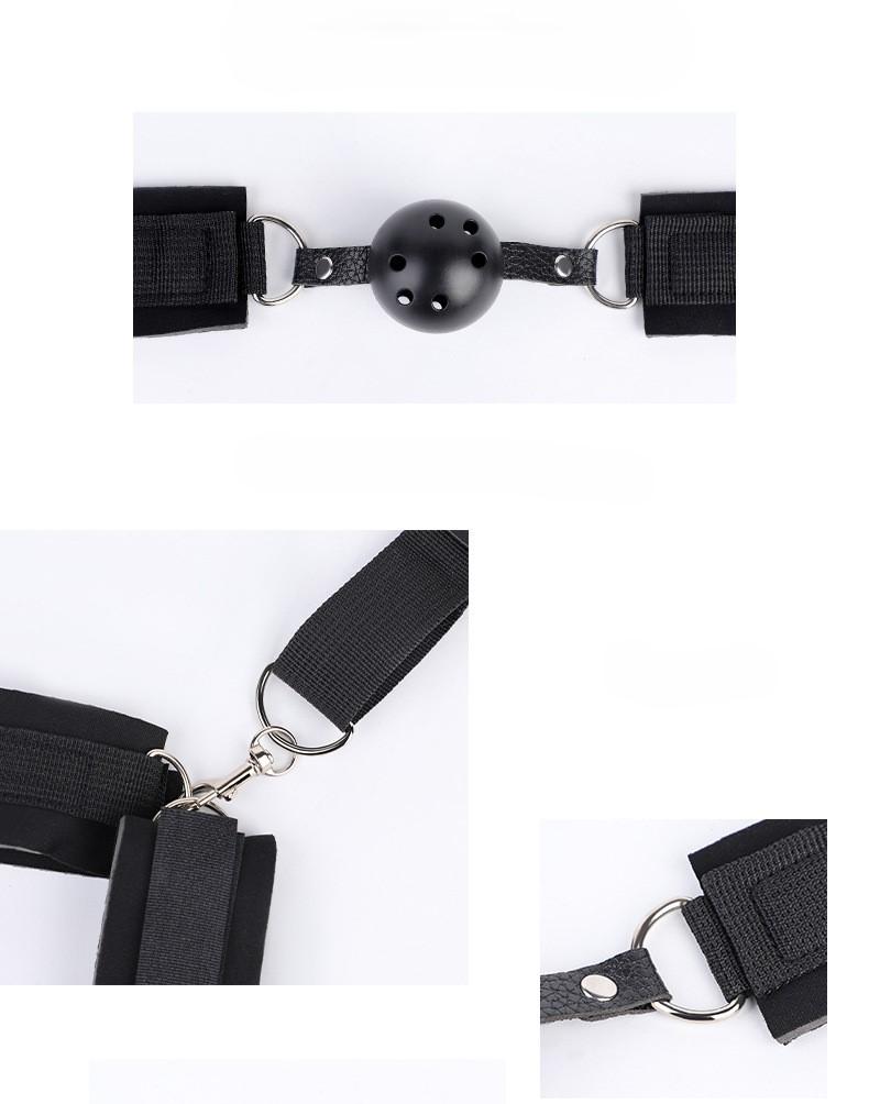 Đai còng tay và ball gag-duoc-ban-tai-Xích Đạo Shop